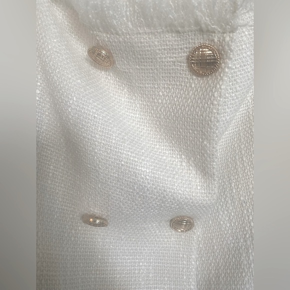 Chic Off White Fringed Vest Top with Gold Buttons - Picture 4 of 6